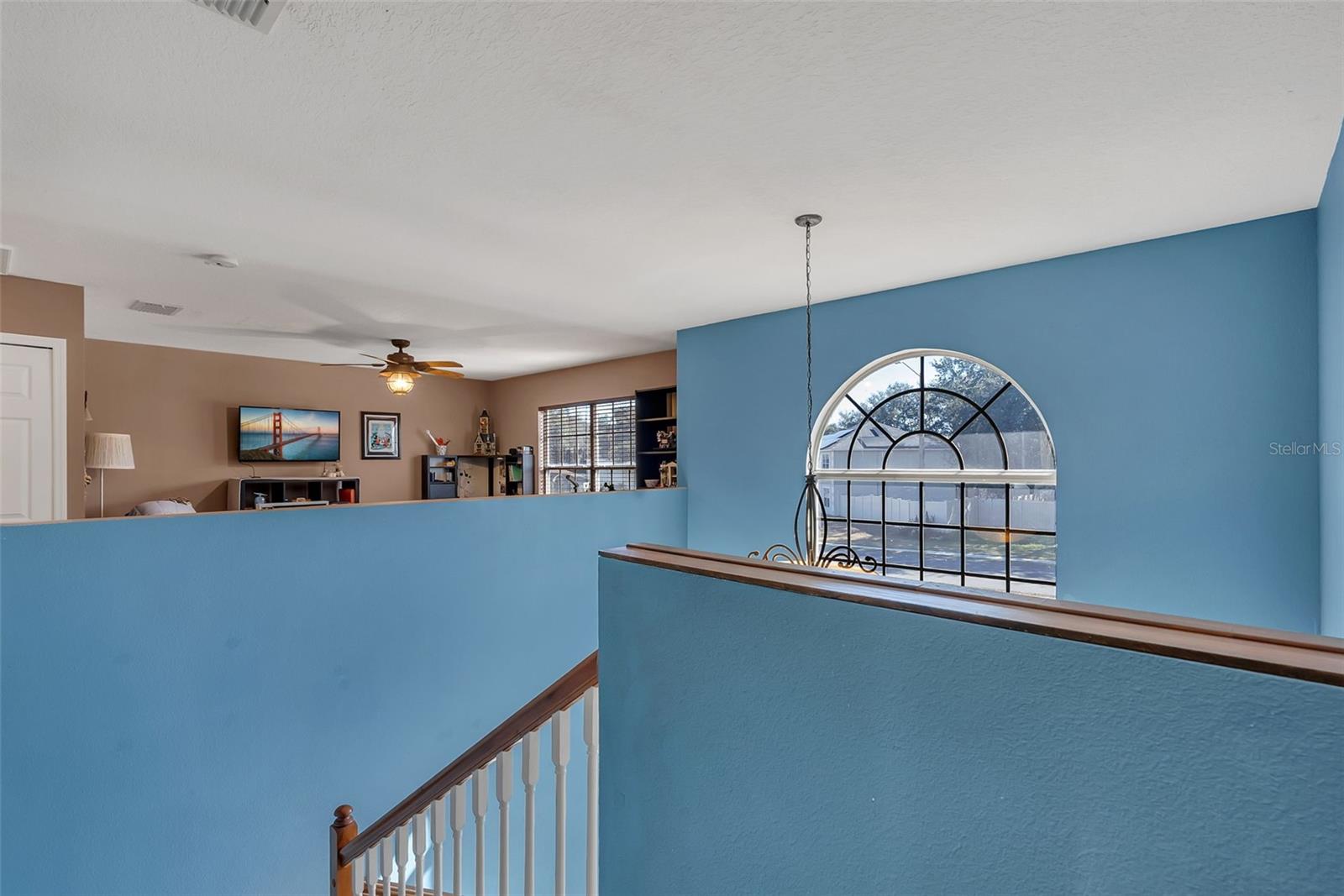 Image 16 of 31 For 1600 Daybreak Drive