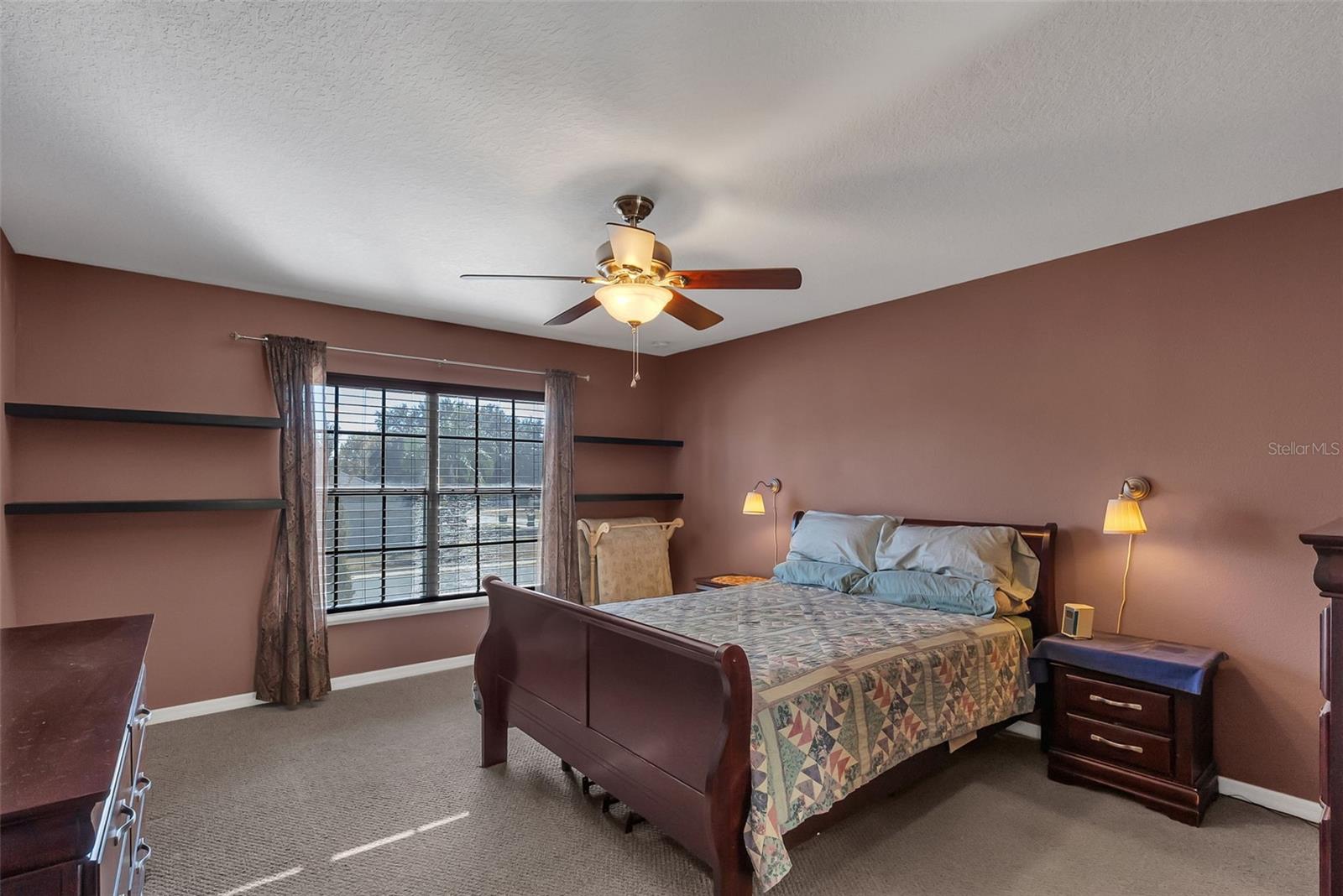 Image 17 of 31 For 1600 Daybreak Drive