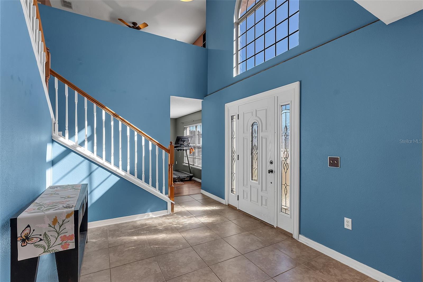 Image 5 of 31 For 1600 Daybreak Drive