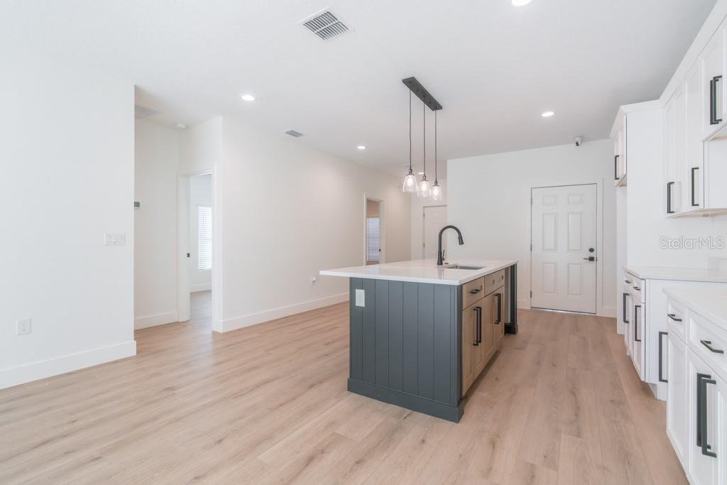 Image 10 of 32 For 40 12th Street