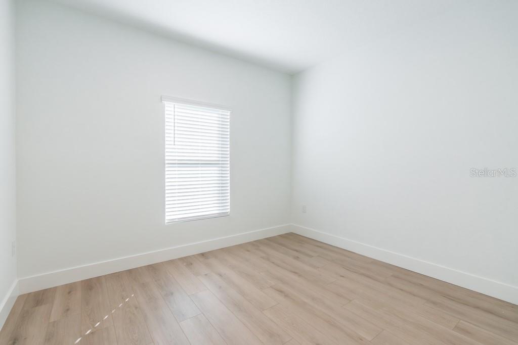 Image 16 of 32 For 40 12th Street