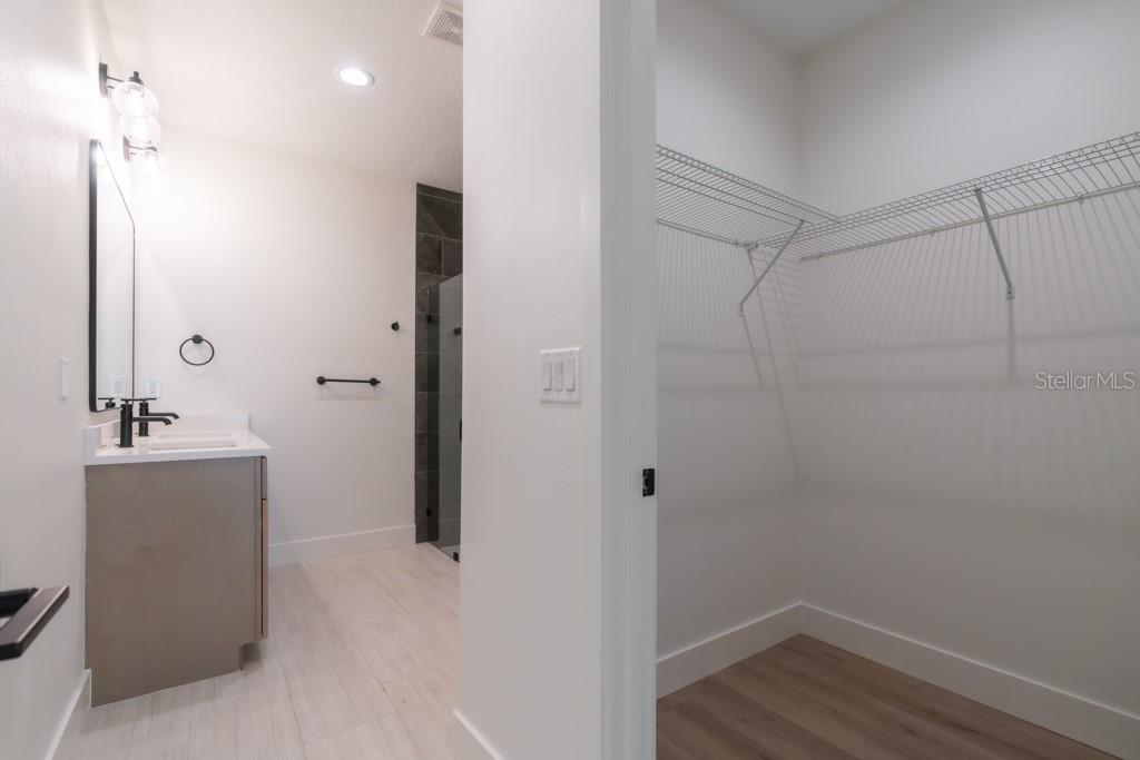 Image 25 of 32 For 40 12th Street