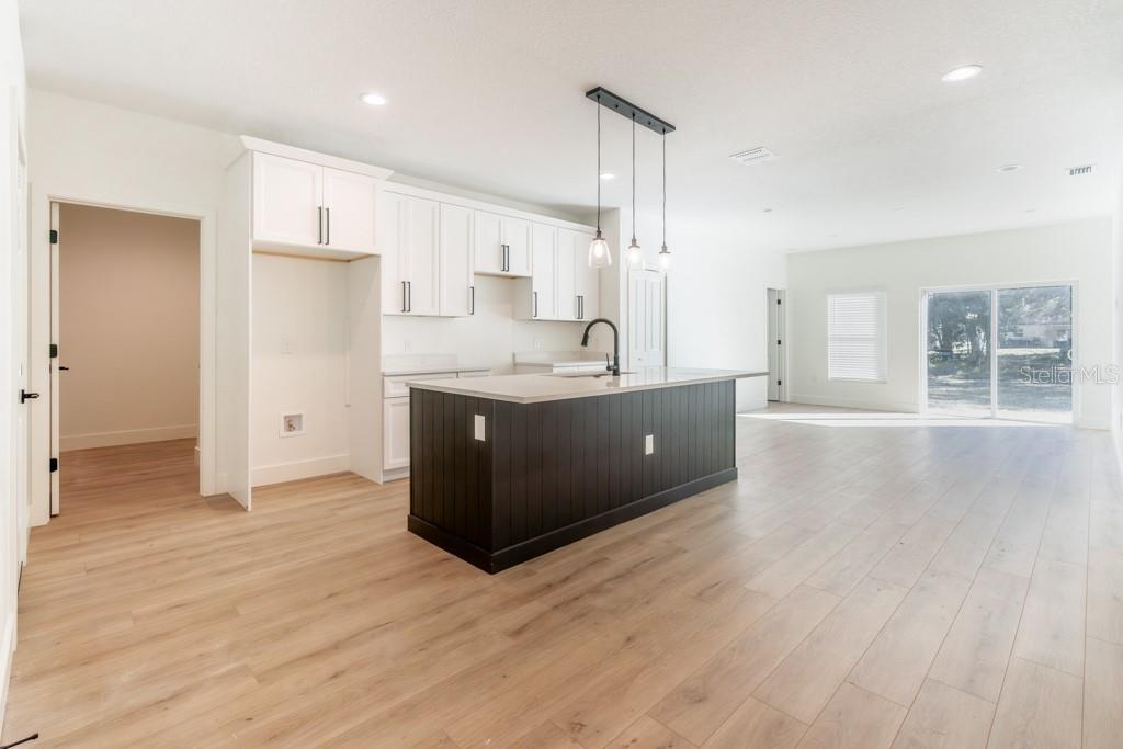 Image 4 of 32 For 40 12th Street