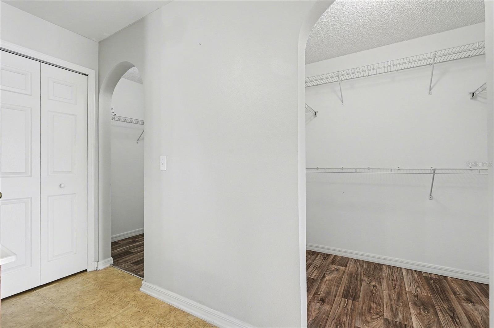 Image 14 of 43 For 194 Abalone Road Nw