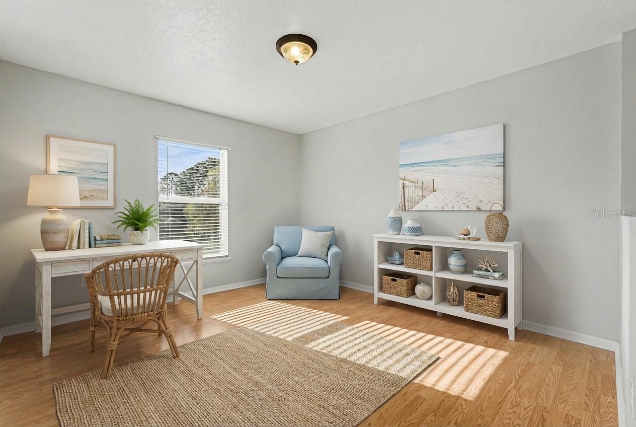 Image 20 of 43 For 194 Abalone Road Nw