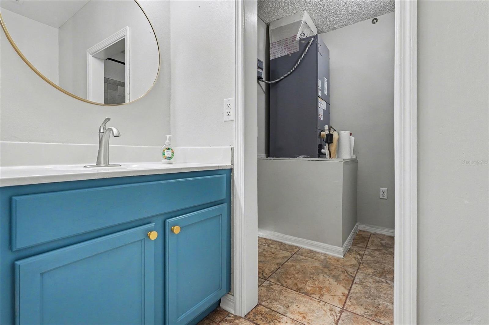 Image 30 of 43 For 194 Abalone Road Nw