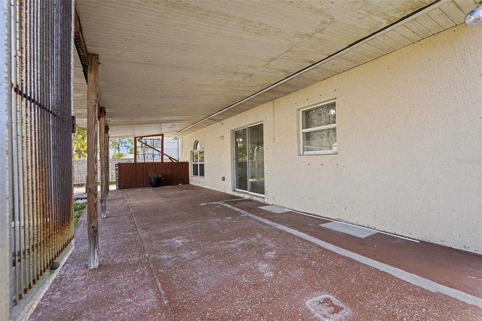 Image 39 of 43 For 194 Abalone Road Nw