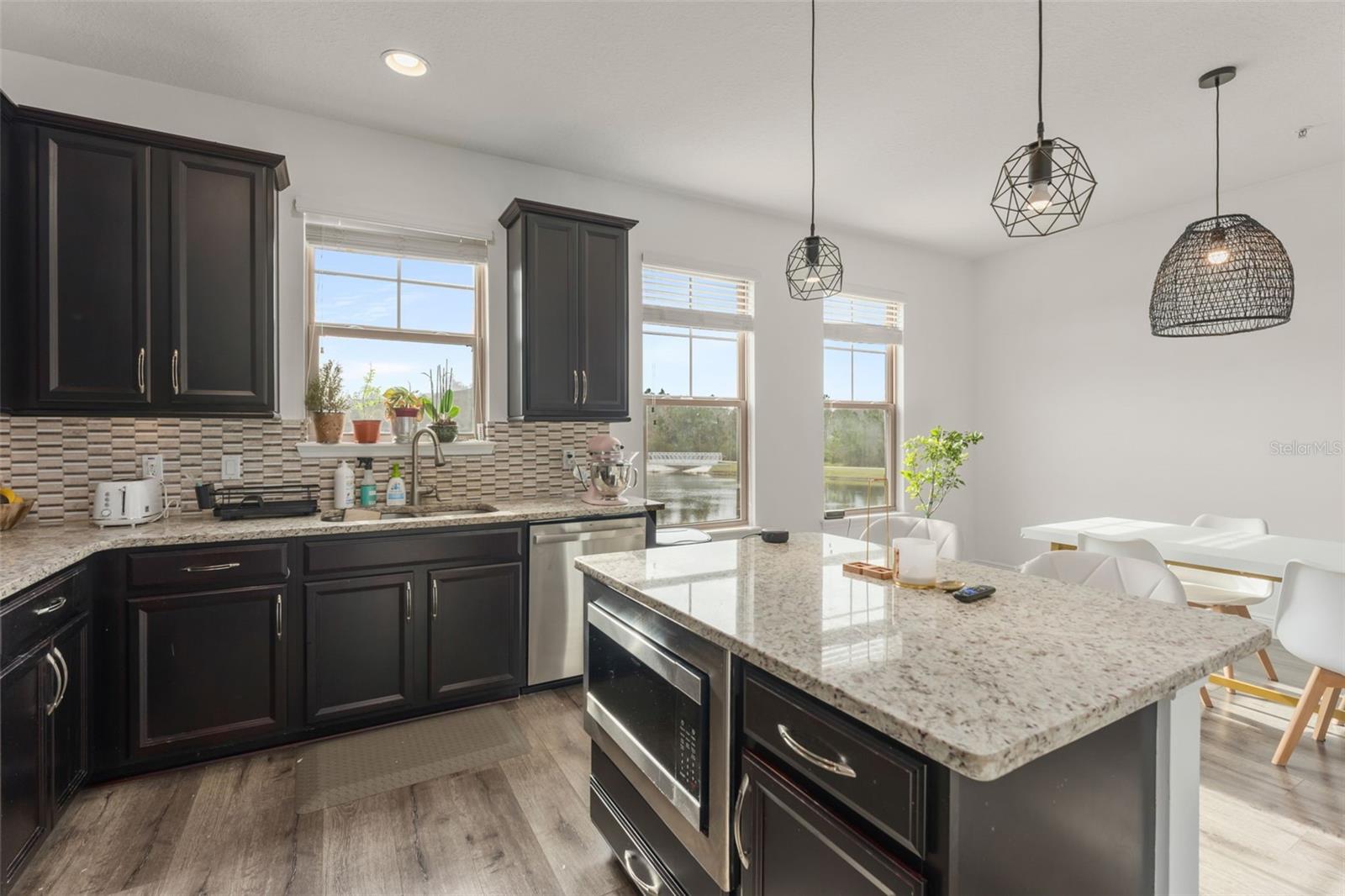 Image 18 of 42 For 10814 Sunset Ridge Lane