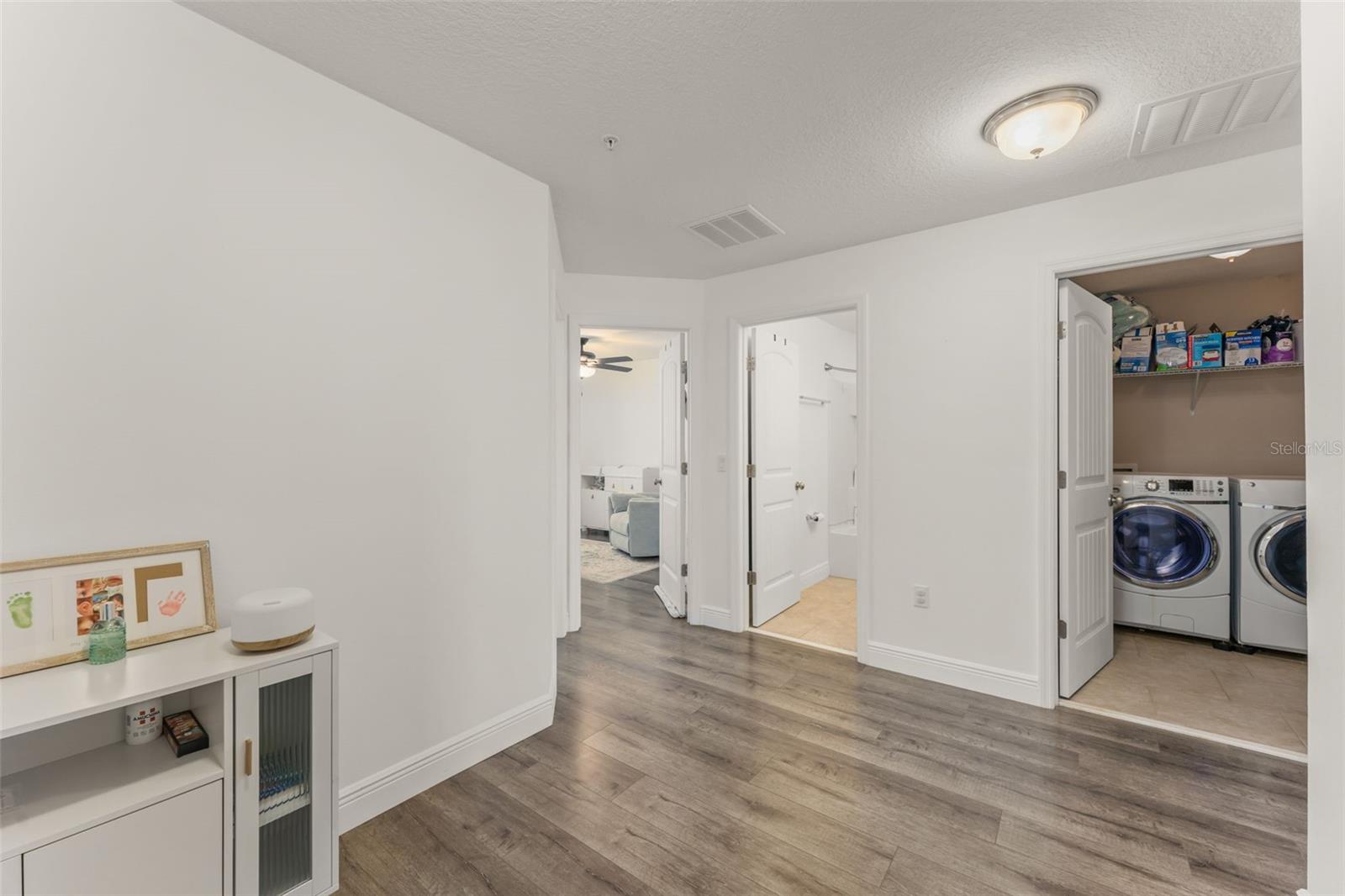 Image 23 of 42 For 10814 Sunset Ridge Lane