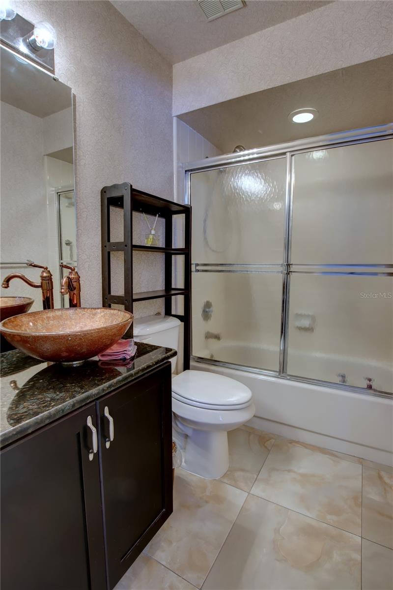 Image 14 of 23 For 971 Malden Court