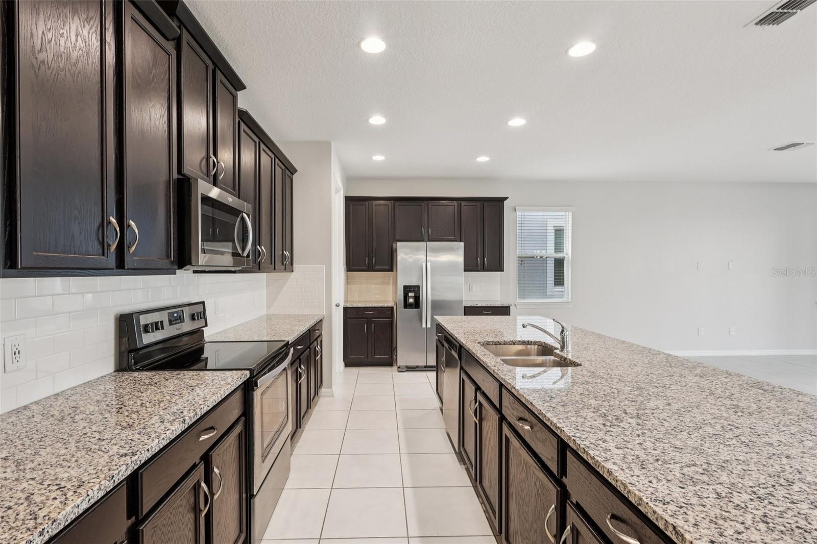 Image 11 of 63 For 1533 Nassau Point Trail