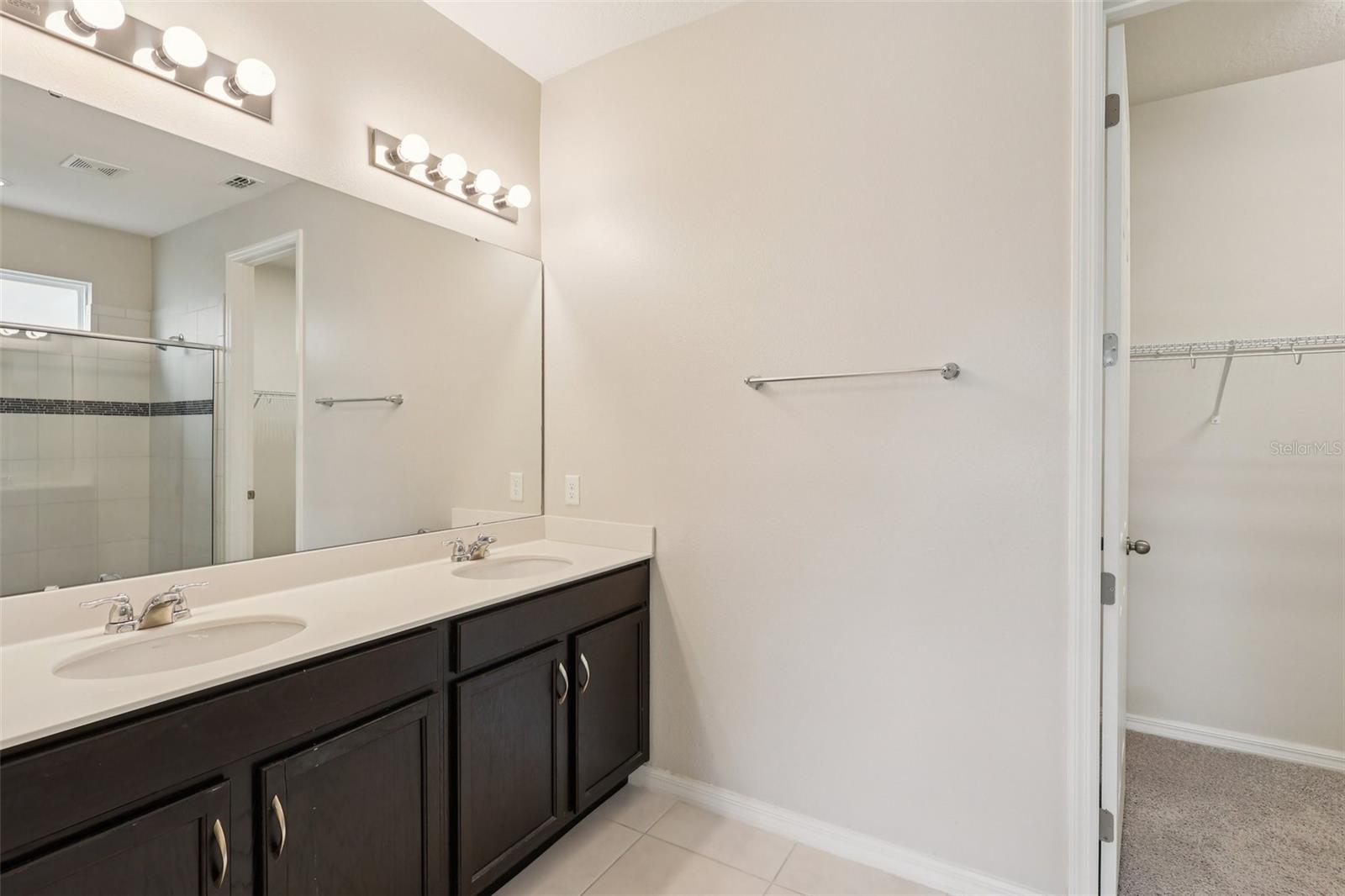 Image 19 of 63 For 1533 Nassau Point Trail