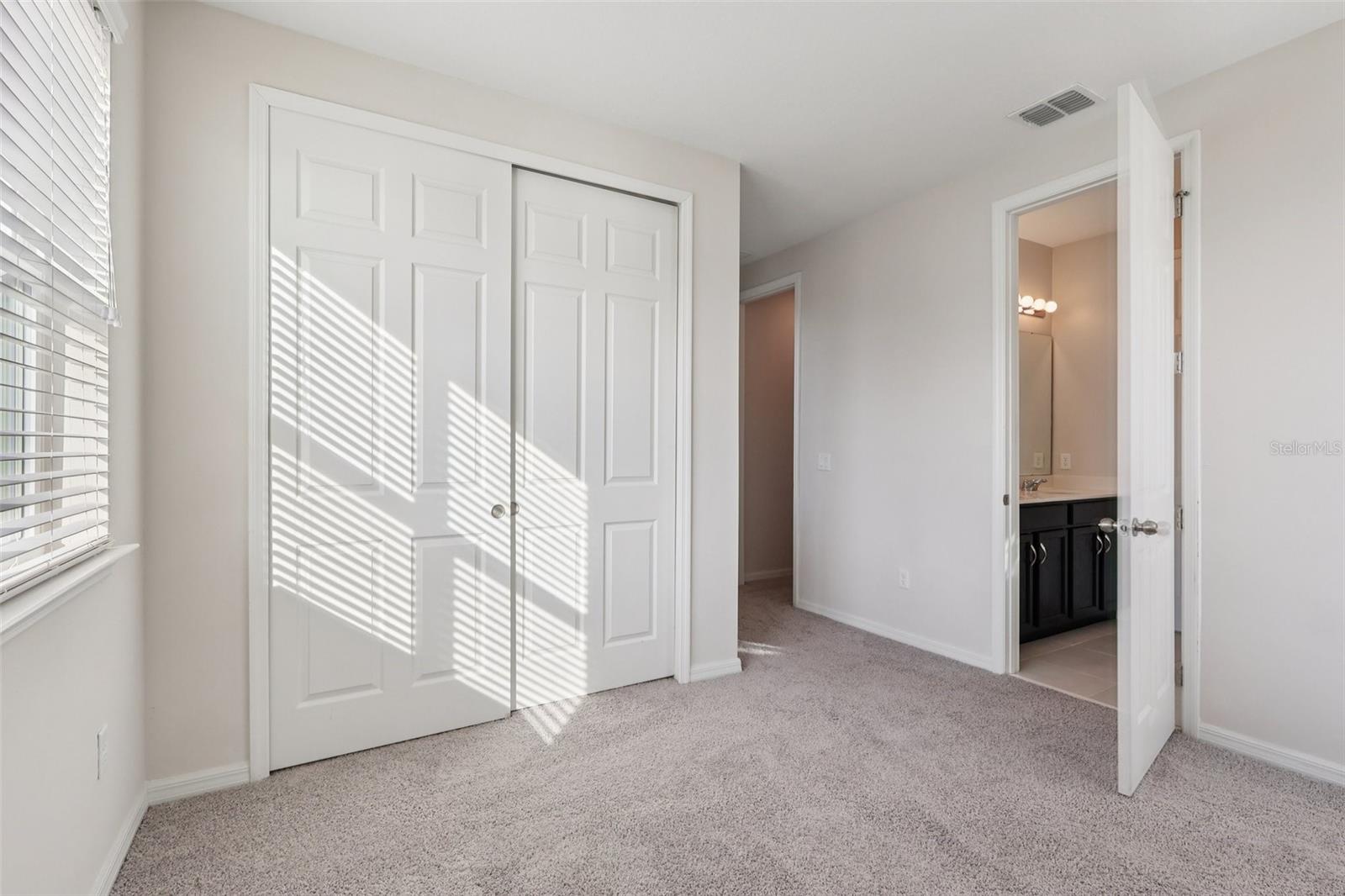 Image 26 of 63 For 1533 Nassau Point Trail