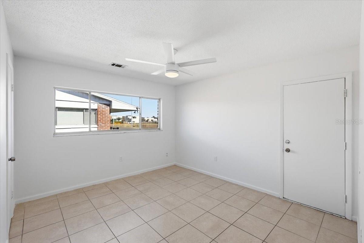 Image 14 of 25 For 805 Lancaster Road H109