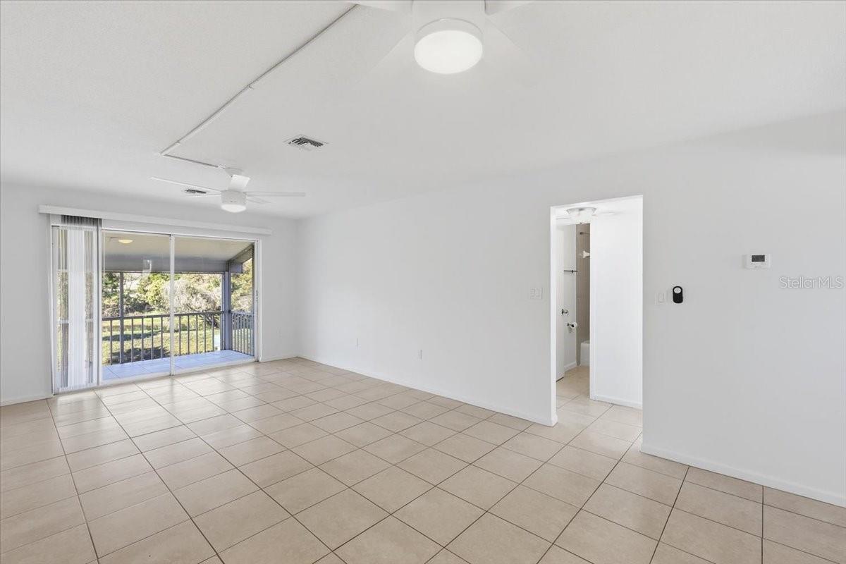 Image 4 of 25 For 805 Lancaster Road H109