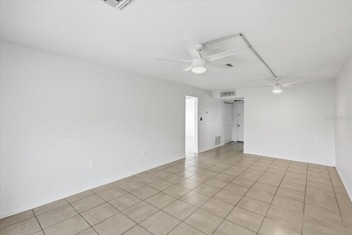 Image 5 of 25 For 805 Lancaster Road H109