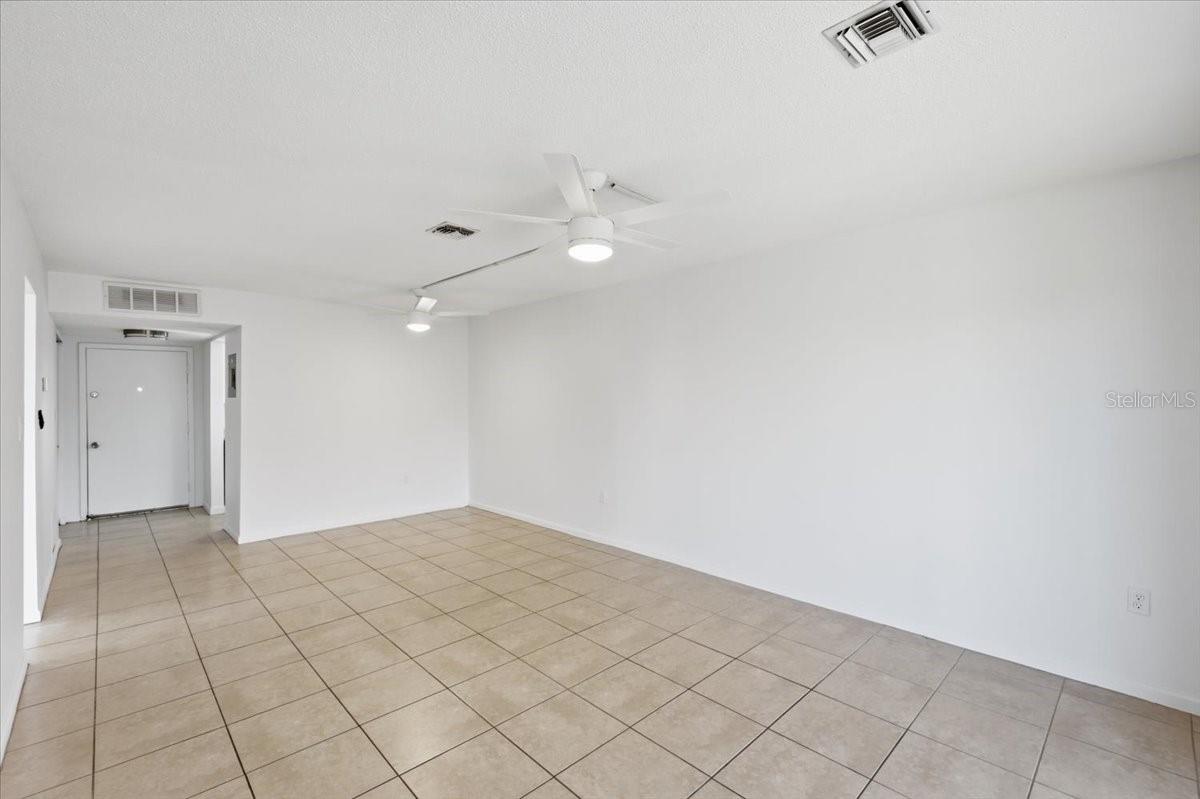 Image 6 of 25 For 805 Lancaster Road H109