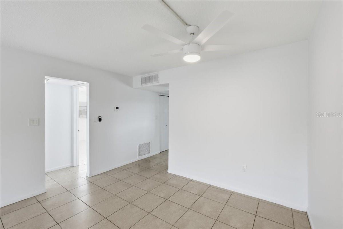 Image 9 of 25 For 805 Lancaster Road H109