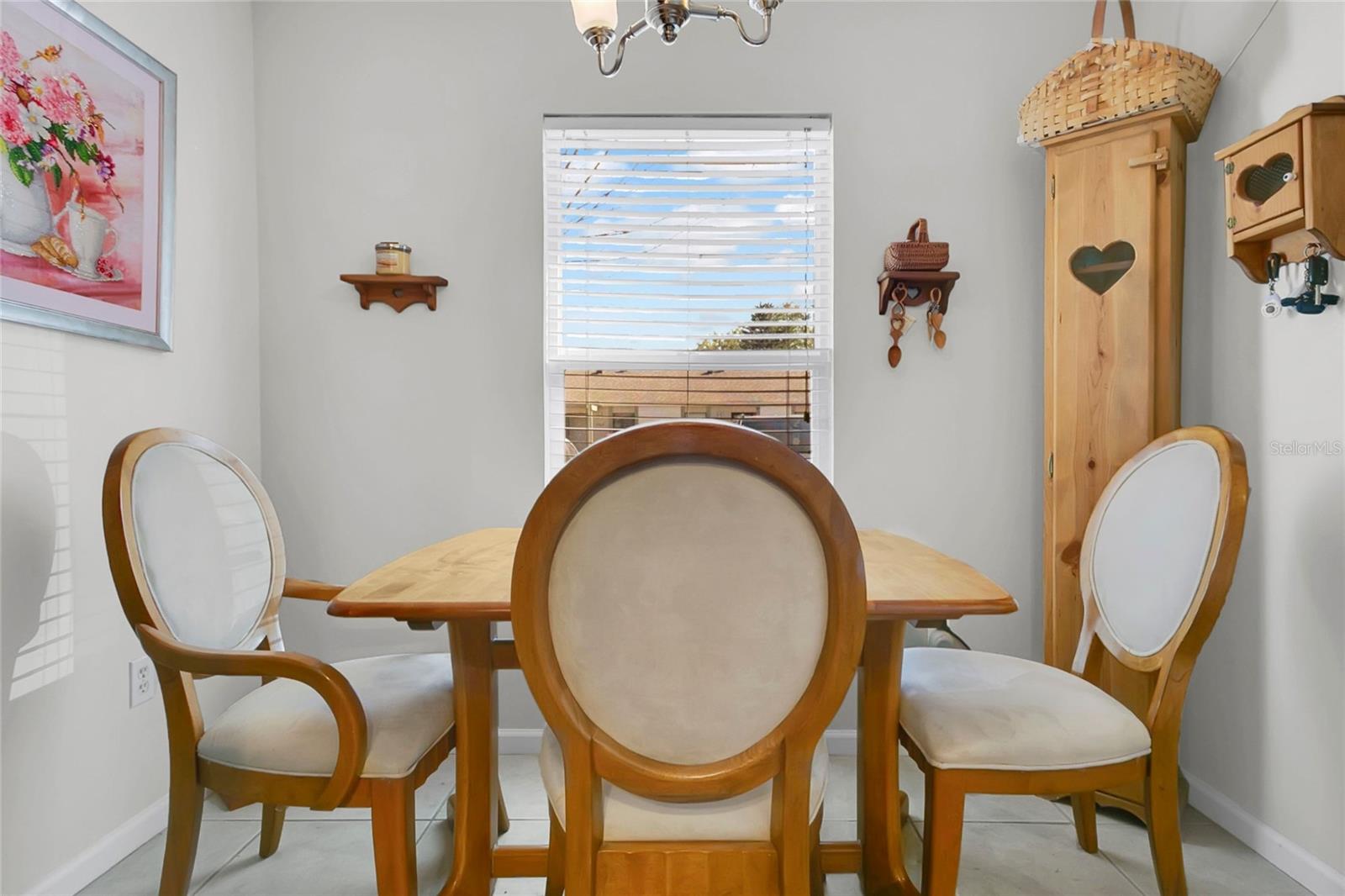 Image 8 of 30 For 7744 Country Place C4