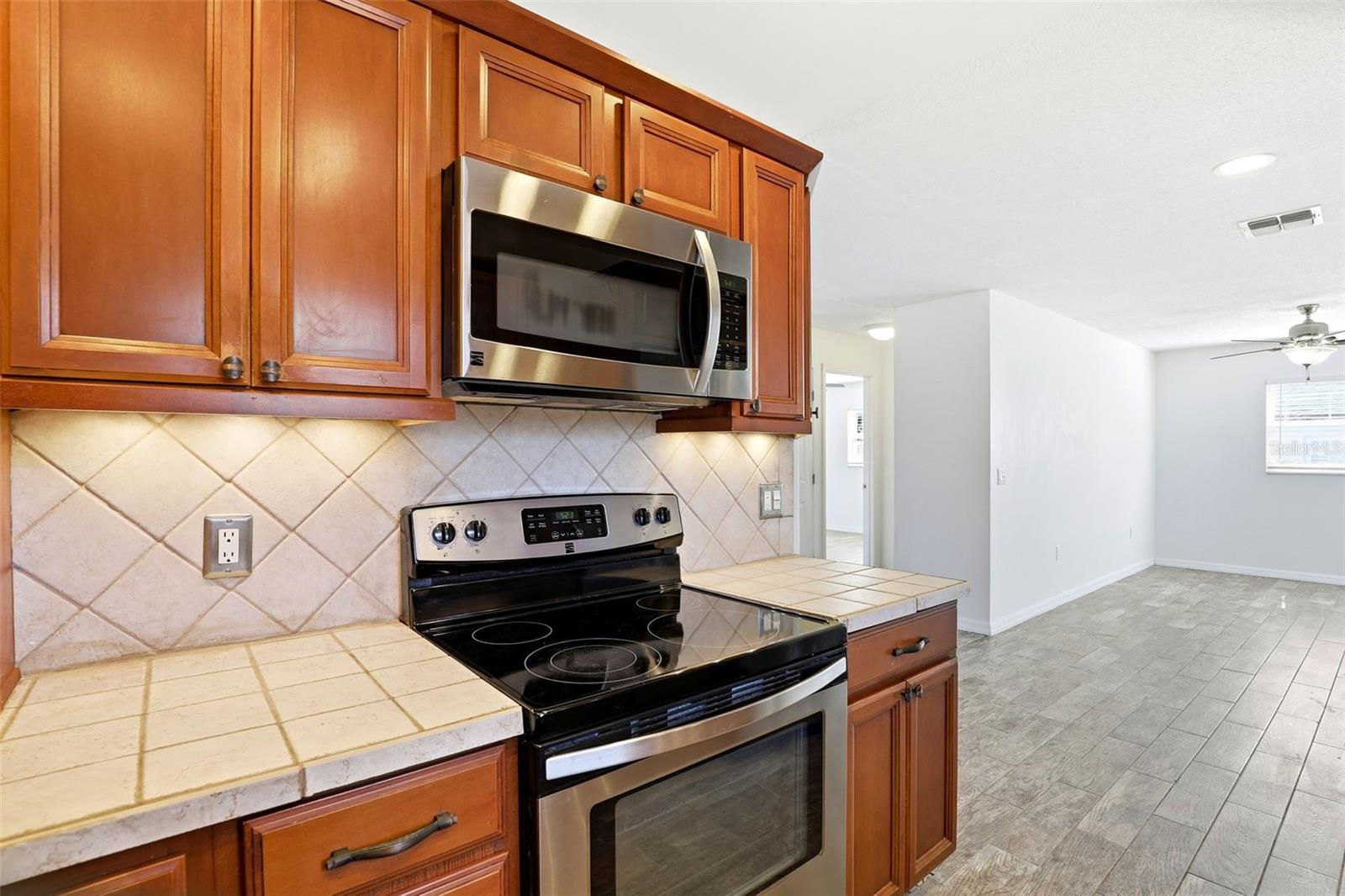 Image 15 of 36 For 8840 Ava Lake Drive