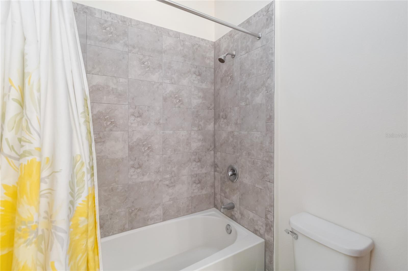 Image 32 of 47 For 2354 Pearl Cider Street