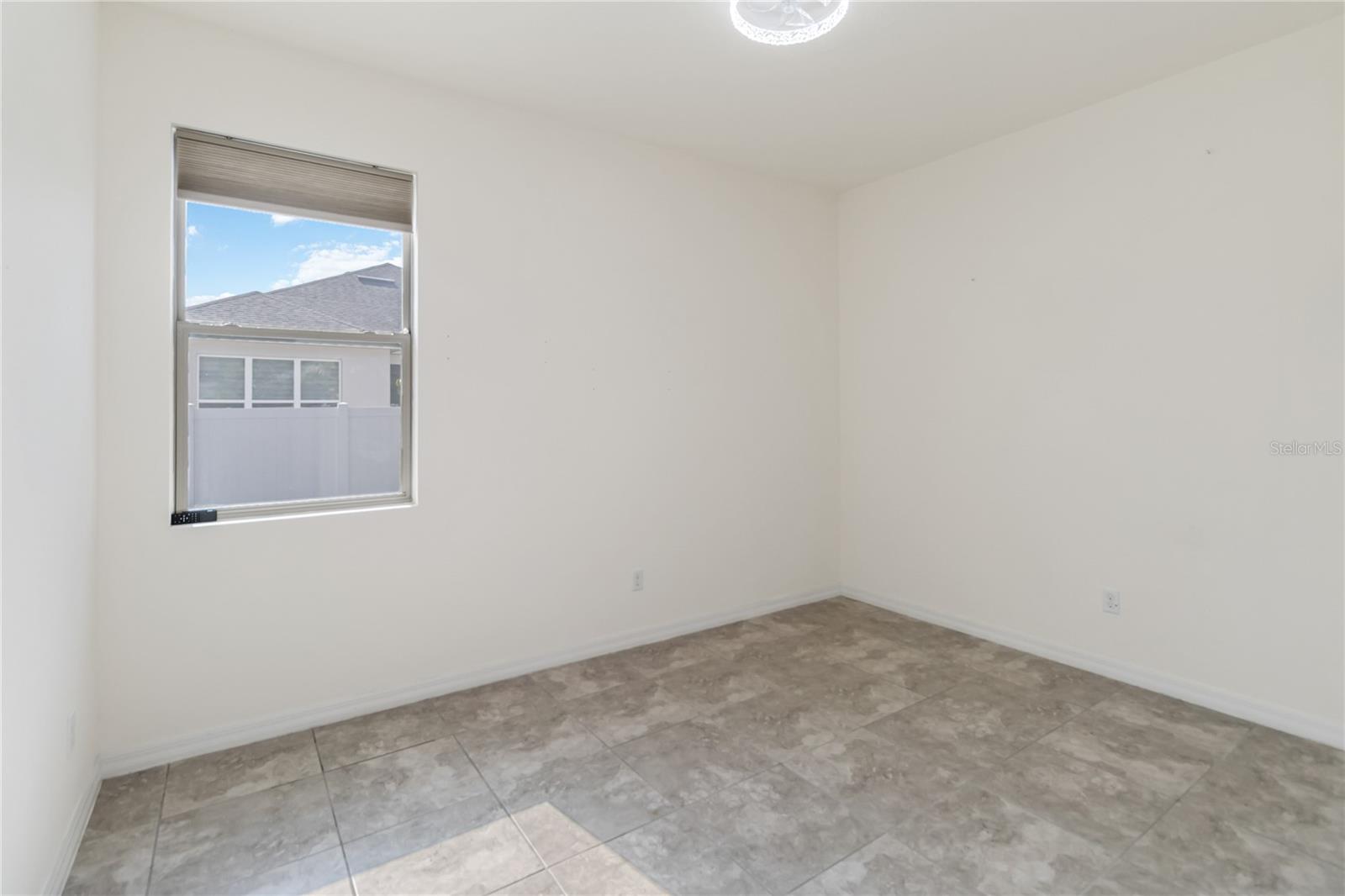 Image 33 of 47 For 2354 Pearl Cider Street