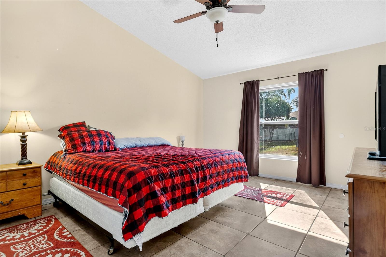 Image 16 of 30 For 10400 Summit Square Drive