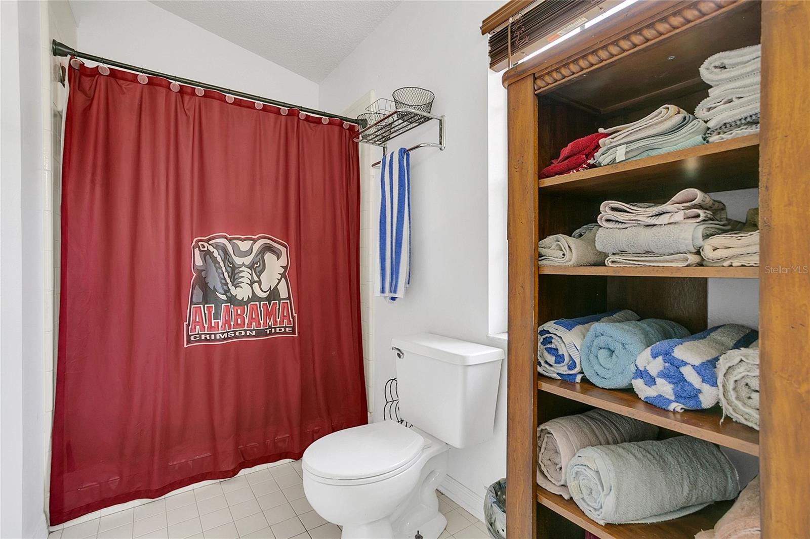 Image 18 of 30 For 10400 Summit Square Drive