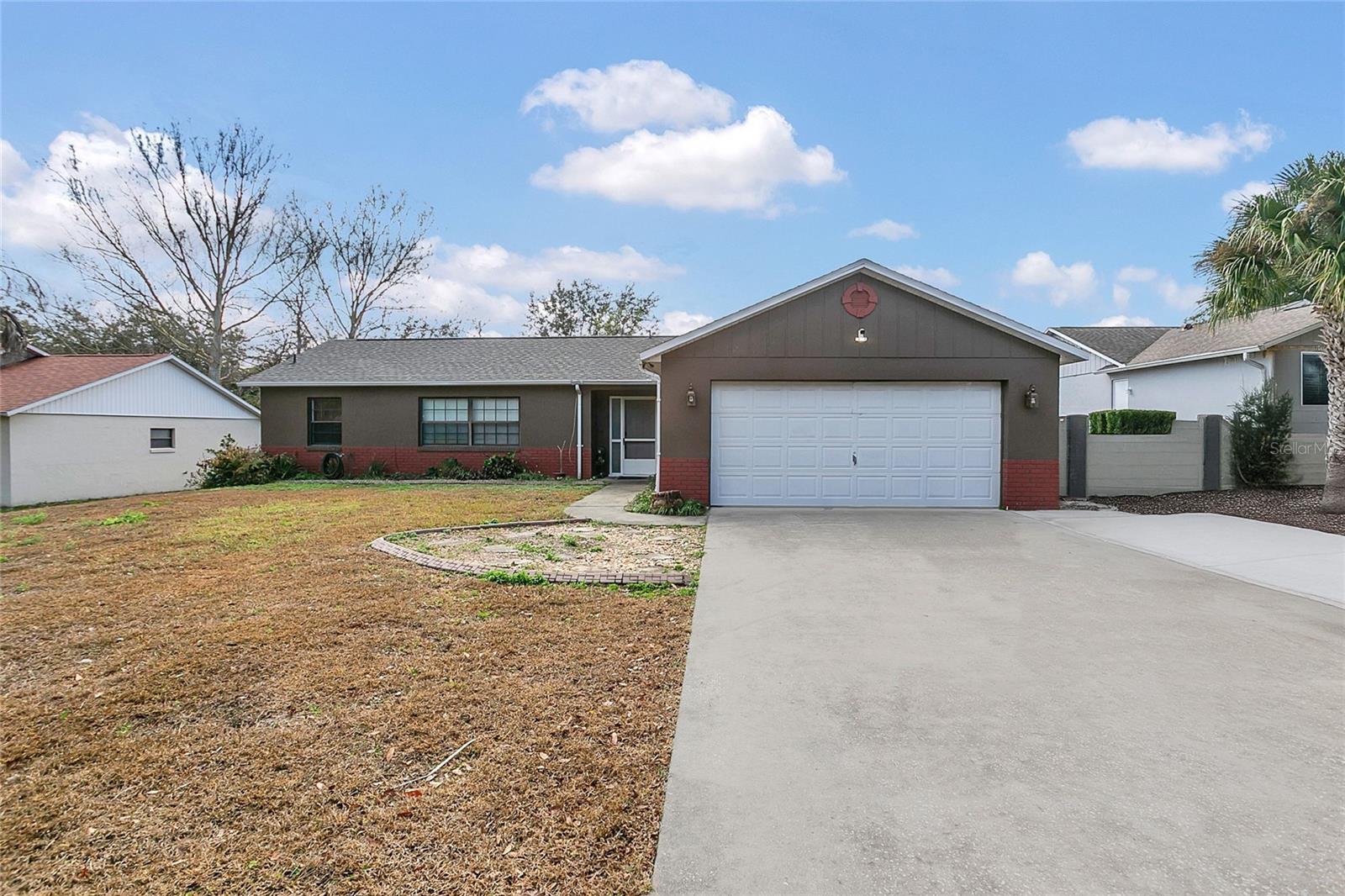 Image 2 of 30 For 10400 Summit Square Drive