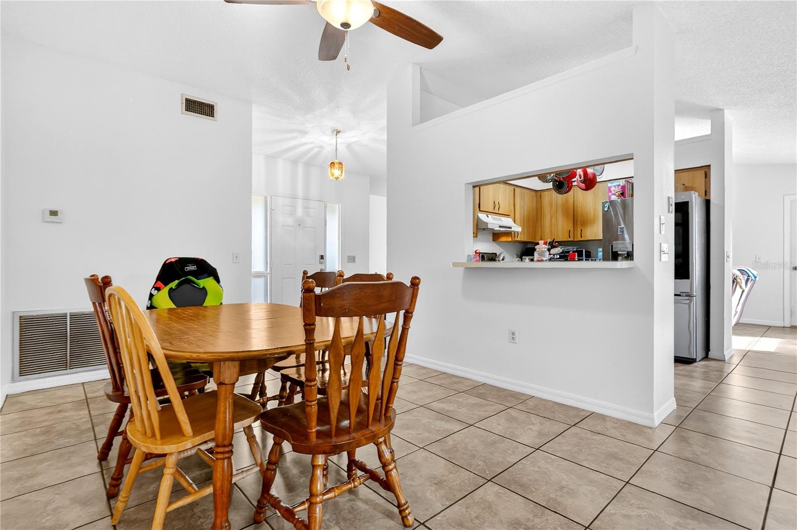 Image 7 of 30 For 10400 Summit Square Drive