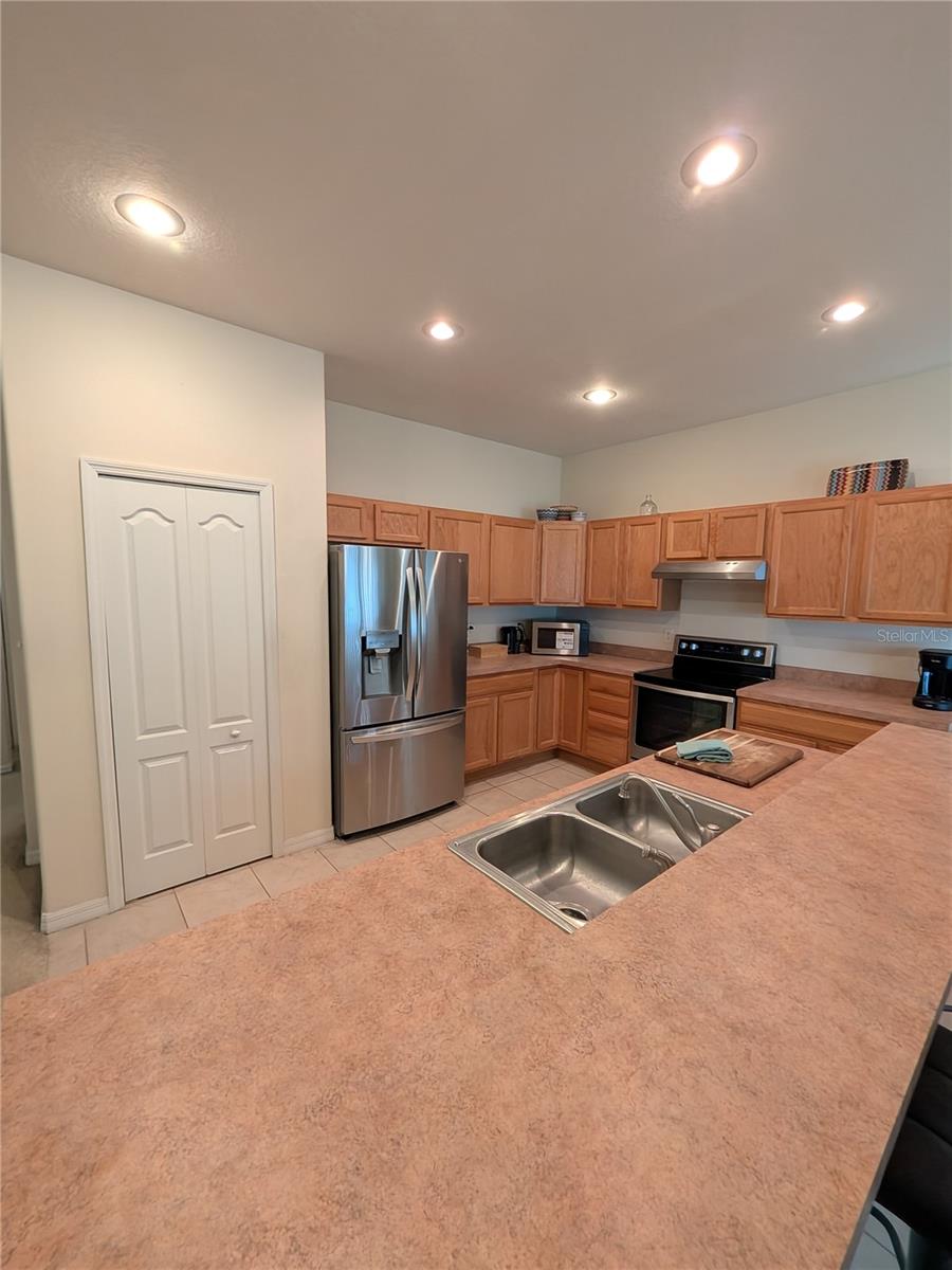 Image 4 of 14 For 5841 Hummingbird Court