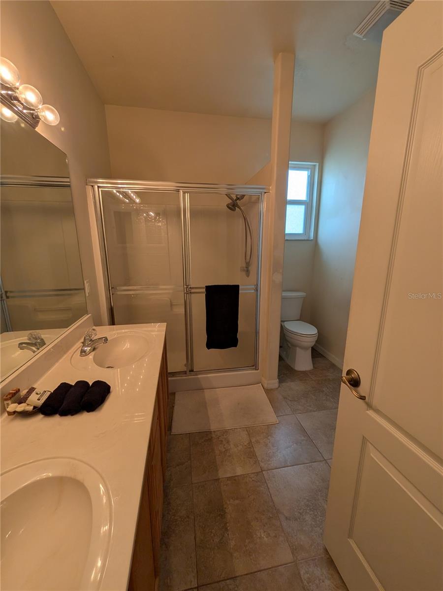 Image 9 of 14 For 5841 Hummingbird Court