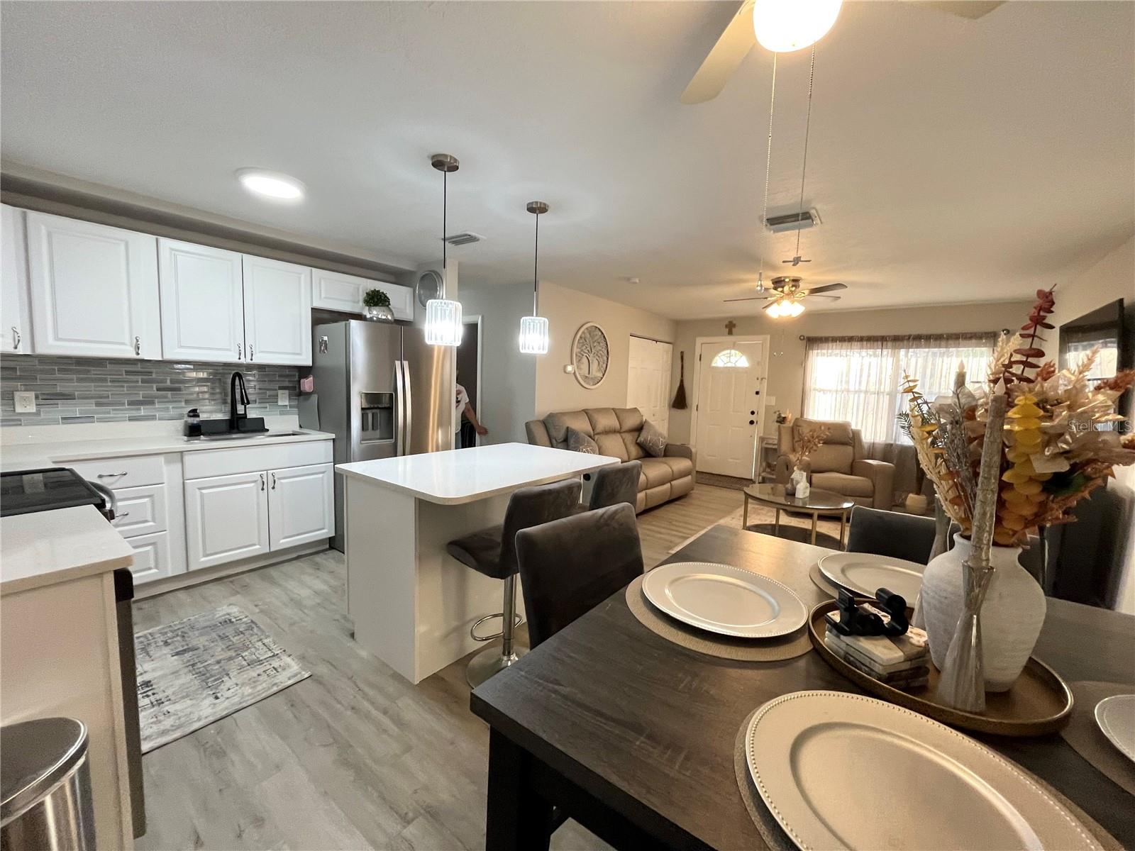 Image 13 of 36 For 409 Camellia Avenue