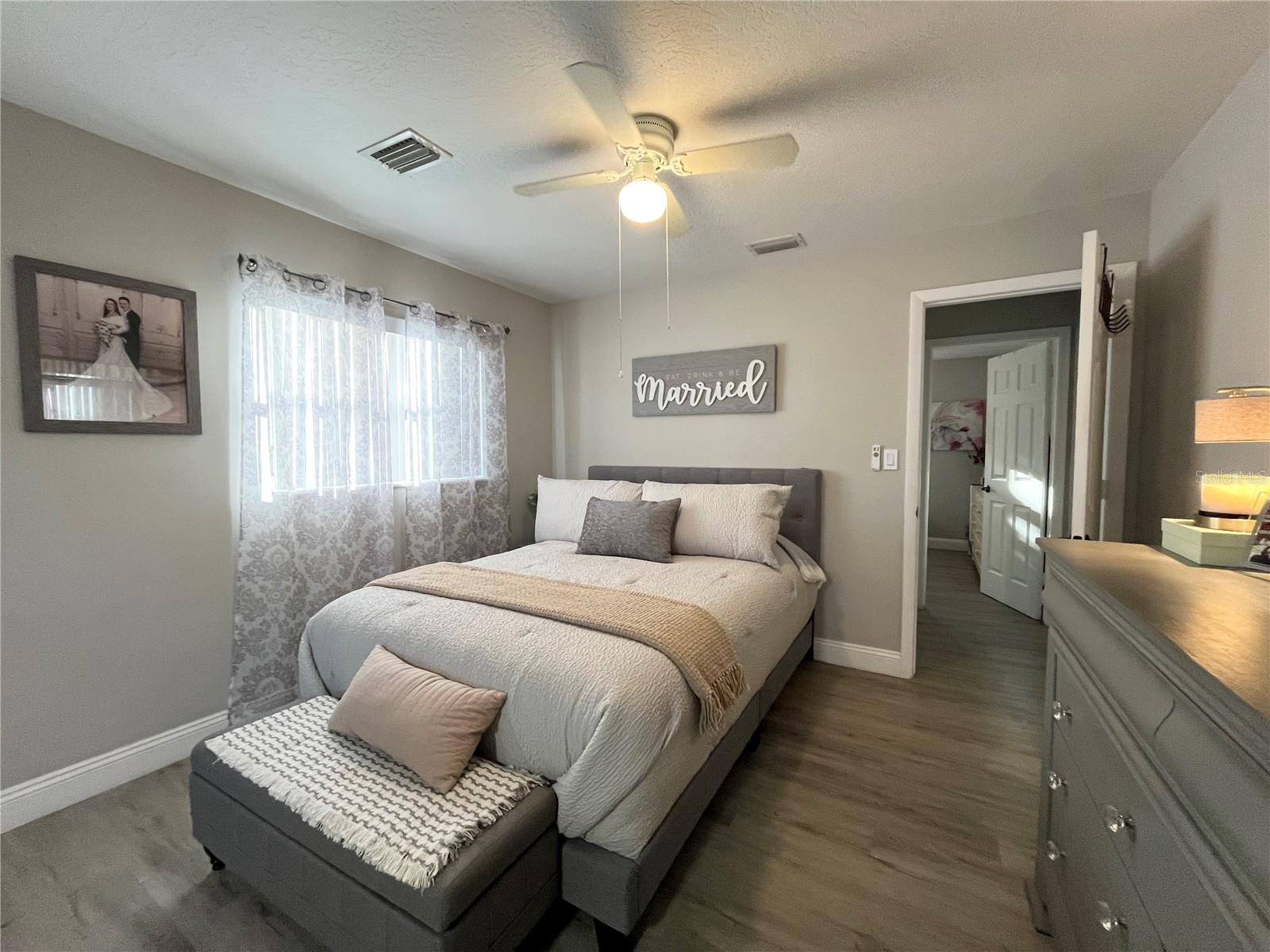 Image 17 of 36 For 409 Camellia Avenue