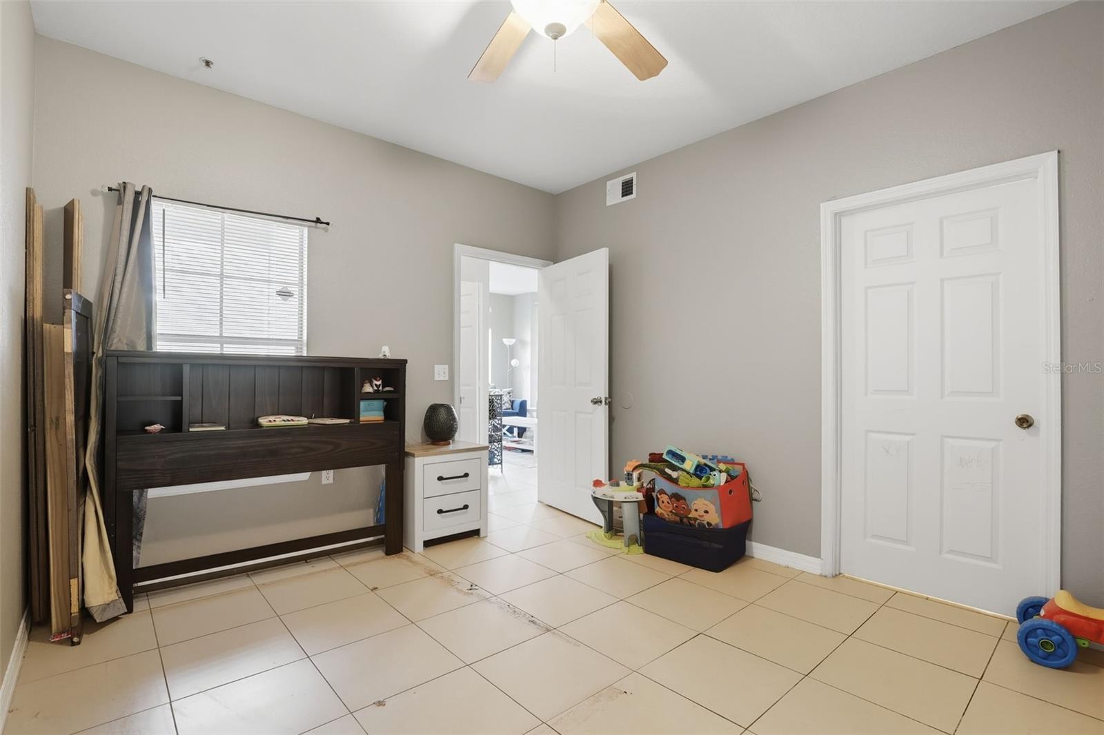 Image 20 of 26 For 5132 City Street 317