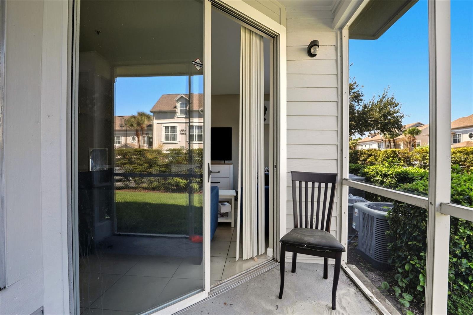 Image 24 of 26 For 5132 City Street 317