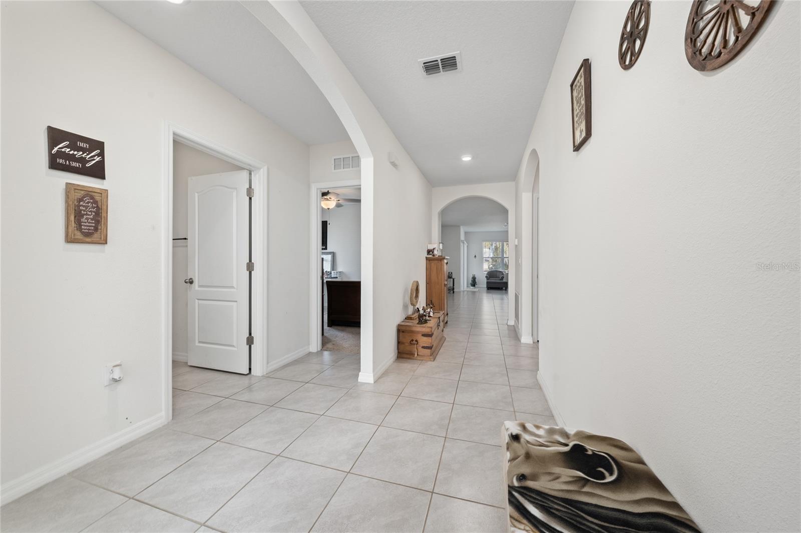 Image 5 of 30 For 5275 Mayor Drive