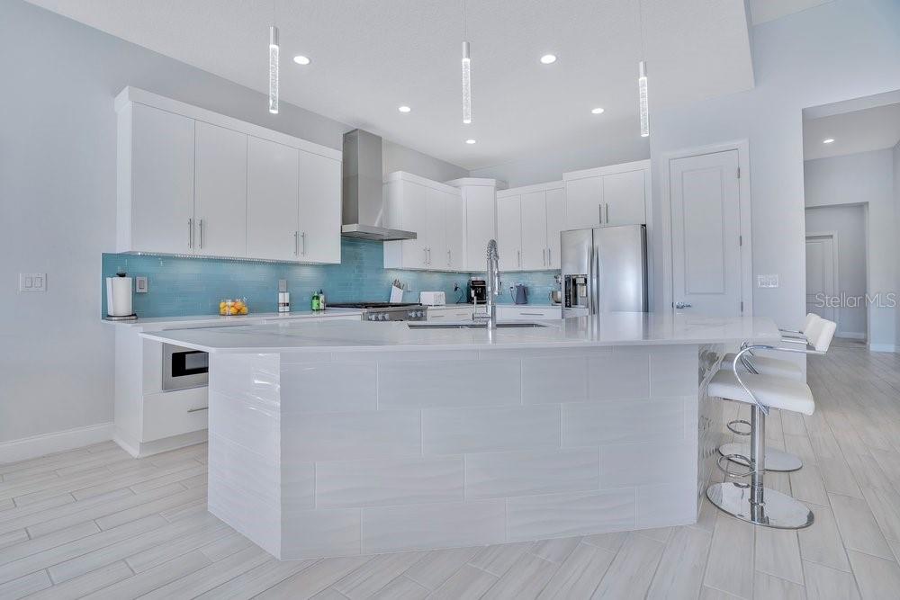 Image 13 of 54 For 10481 Royal Cypress Way