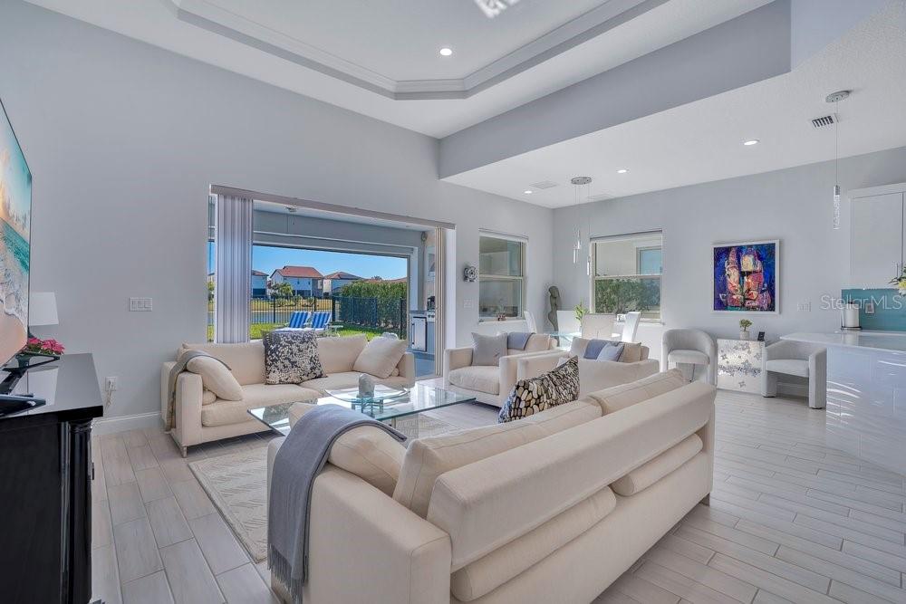 Image 17 of 54 For 10481 Royal Cypress Way