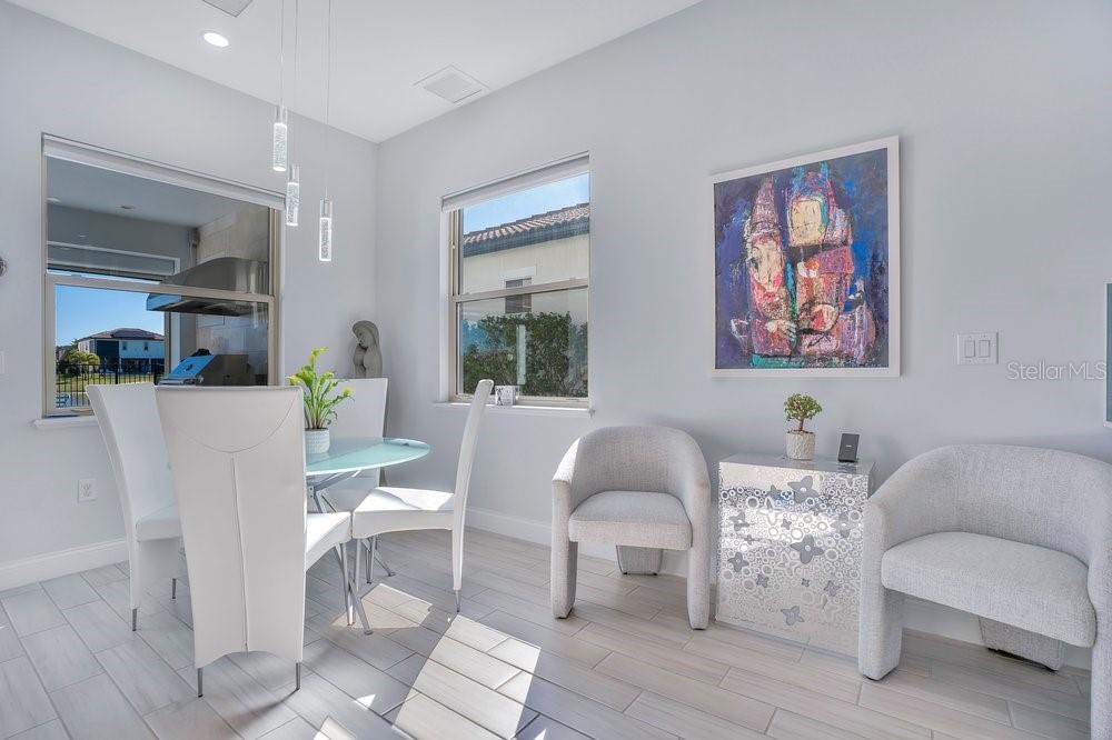 Image 20 of 54 For 10481 Royal Cypress Way