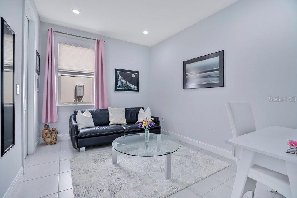 Image 38 of 54 For 10481 Royal Cypress Way