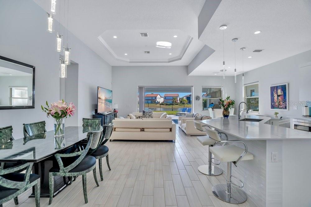 Image 5 of 54 For 10481 Royal Cypress Way