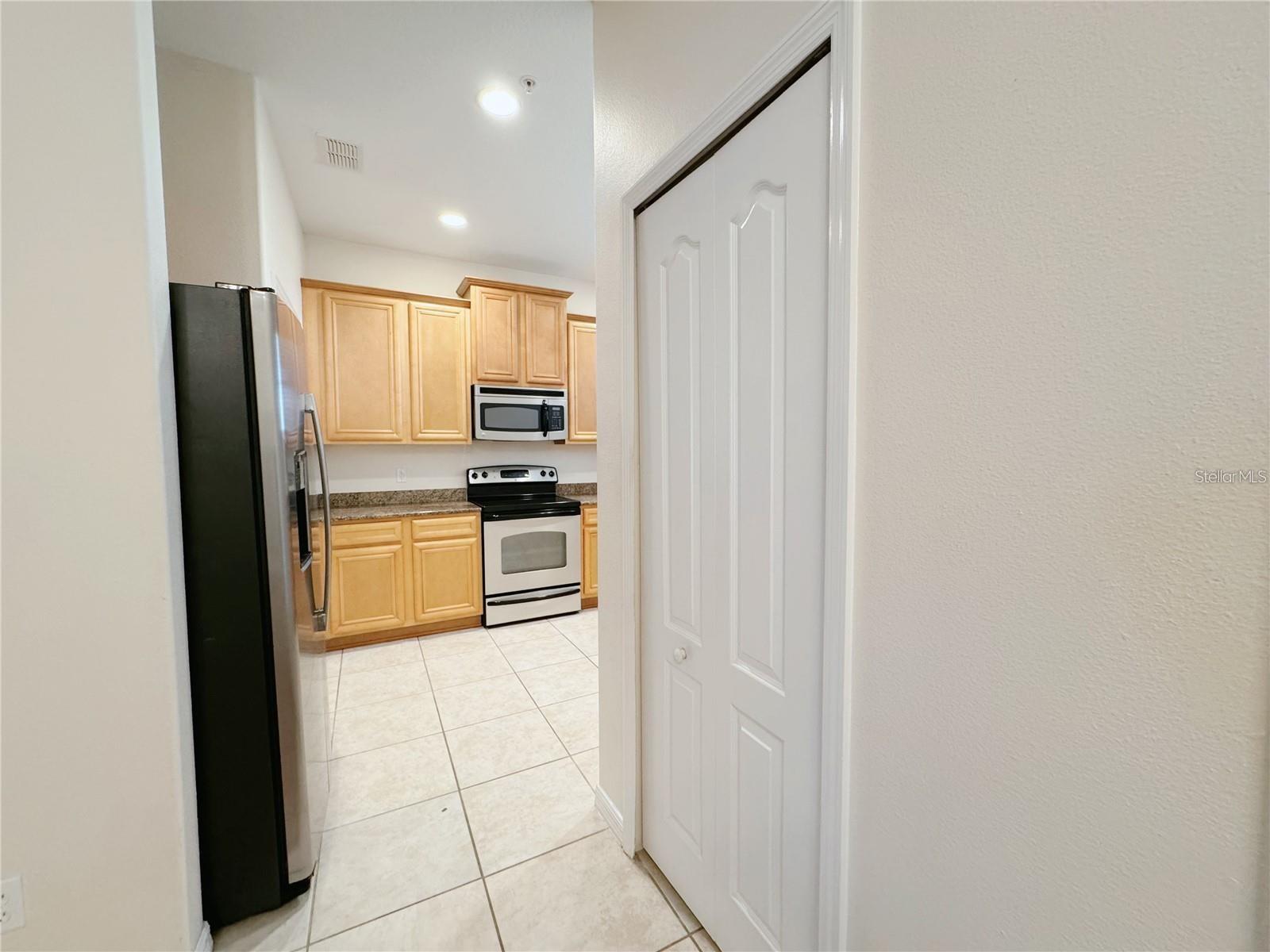 Image 13 of 43 For 1244 Priory Circle