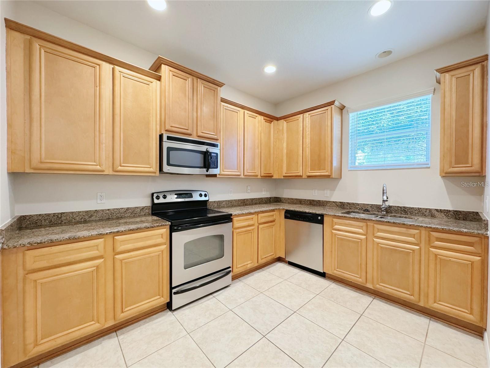 Image 14 of 43 For 1244 Priory Circle