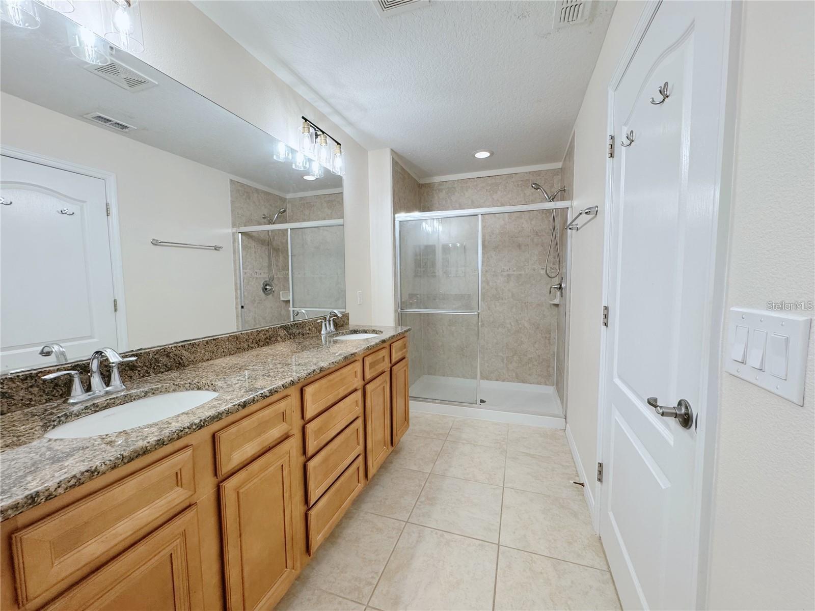 Image 27 of 43 For 1244 Priory Circle