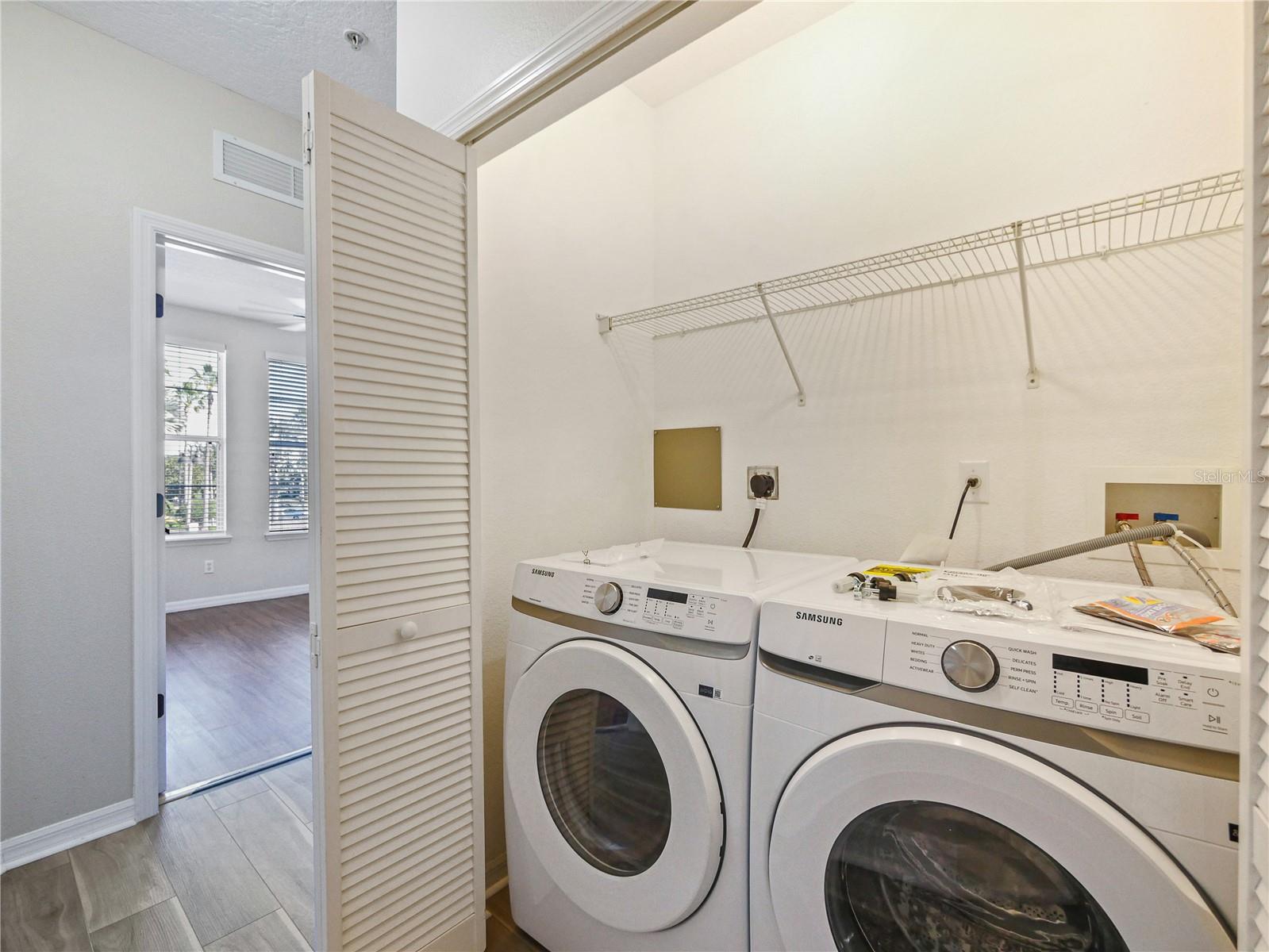 Image 12 of 21 For 8168 Boat Hook Loop 207