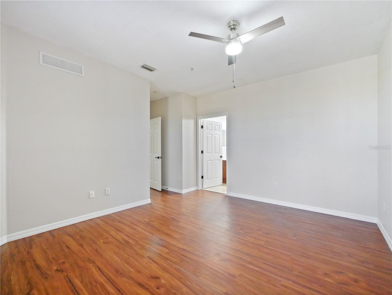 Image 13 of 21 For 8168 Boat Hook Loop 207