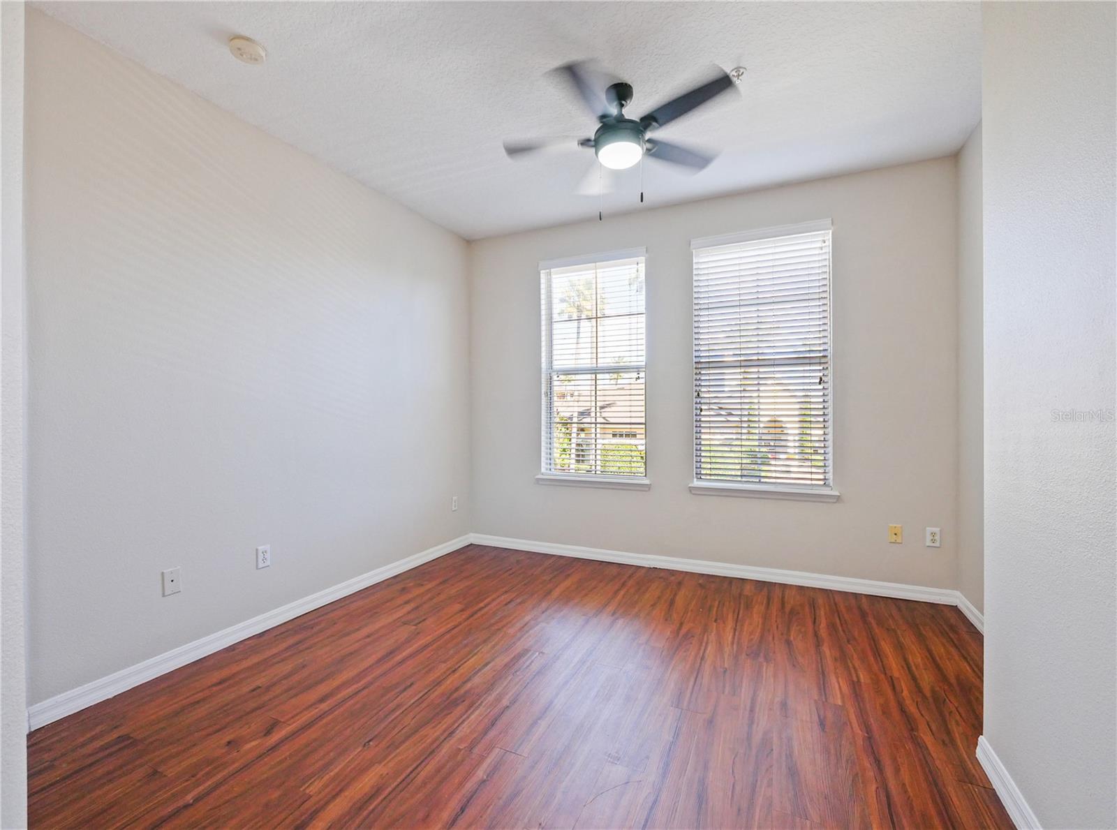 Image 15 of 21 For 8168 Boat Hook Loop 207