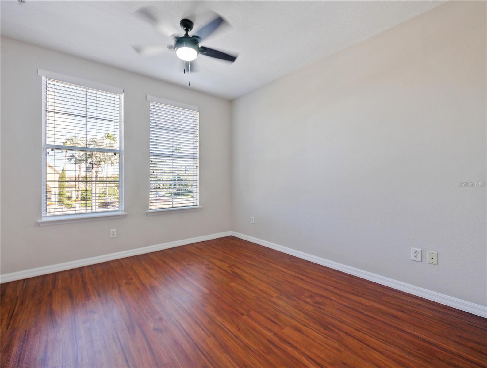 Image 19 of 21 For 8168 Boat Hook Loop 207