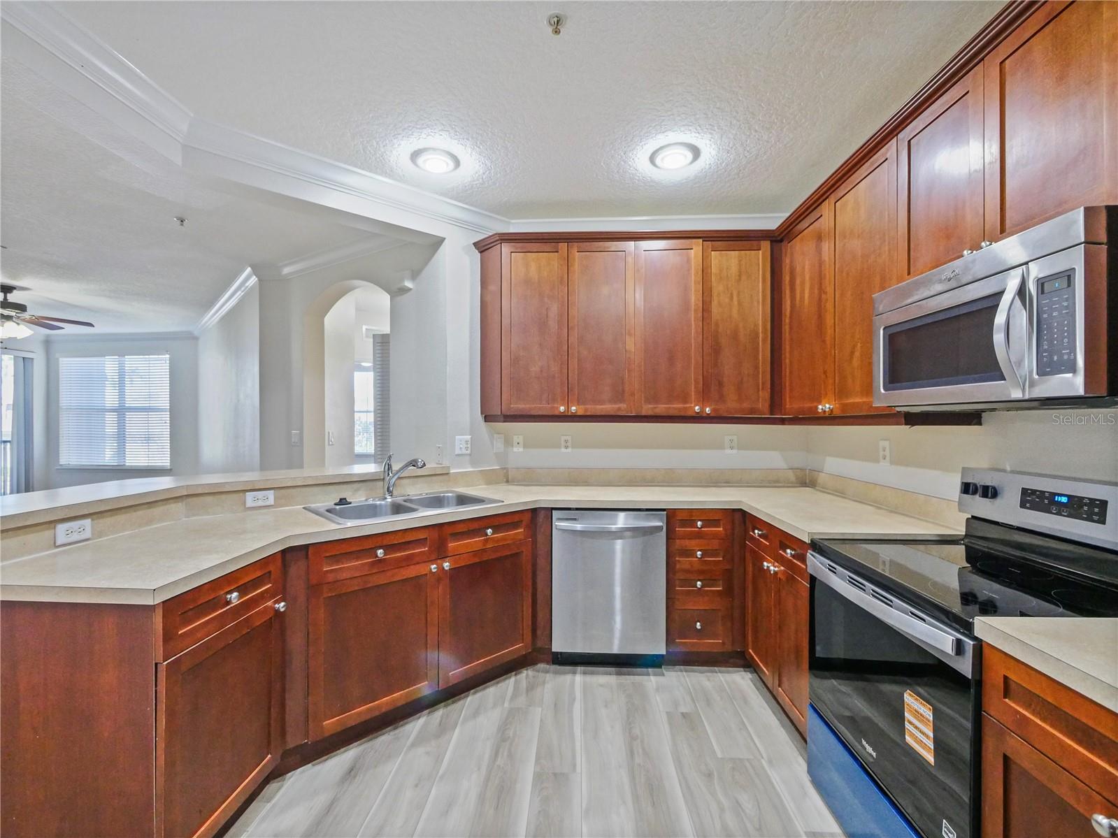 Image 8 of 21 For 8168 Boat Hook Loop 207